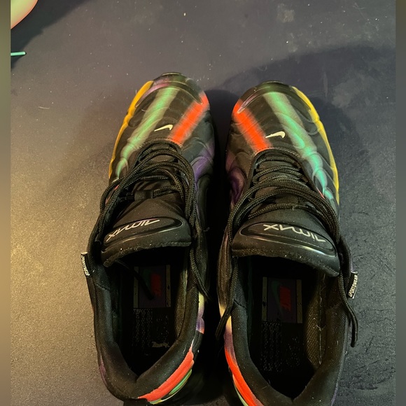 Nike airmax 720 size 10.5 bought them in Seattle when on a basketball trip - Picture 3 of 4